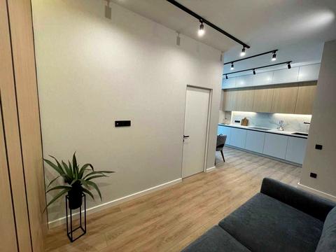 квартира по адресу Луговская ул., 248