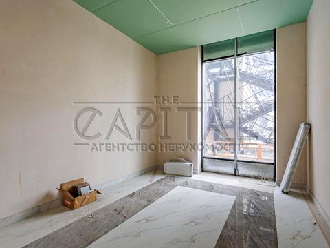 комерційна за адресою Звіринецька вул., 72