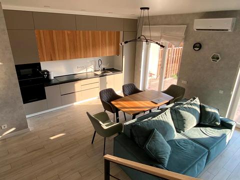 будинок за адресою Грушевського вул.