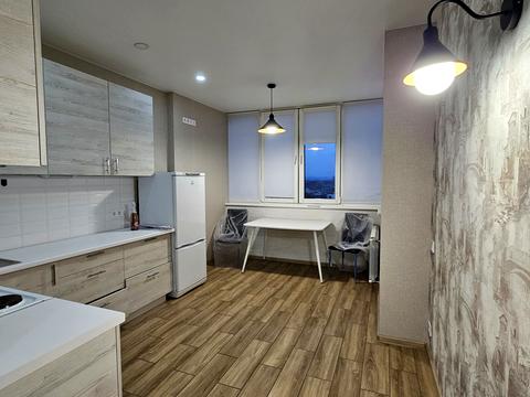 квартира за адресою Рональда Рейгана вул., 40