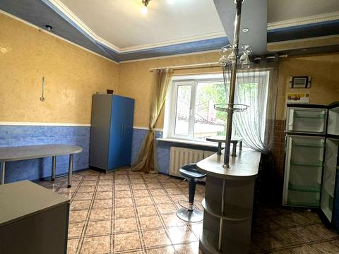 будинок за адресою Петропавлівська вул., 111/1