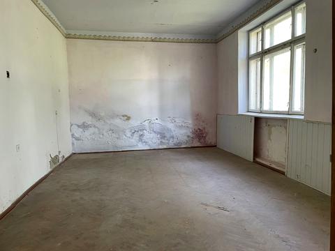 комерційна за адресою вул. Центральна, 303