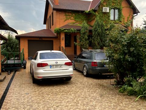 дом по адресу Центральна, 6