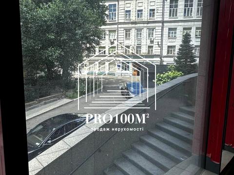 комерційна за адресою Лютеранська вул., 14в