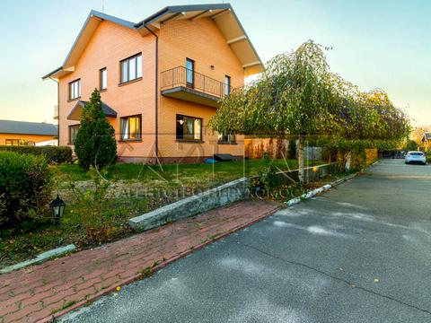 будинок за адресою Виноградна, 1