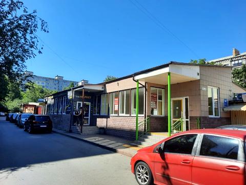 комерційна за адресою Святошинська вул., 1