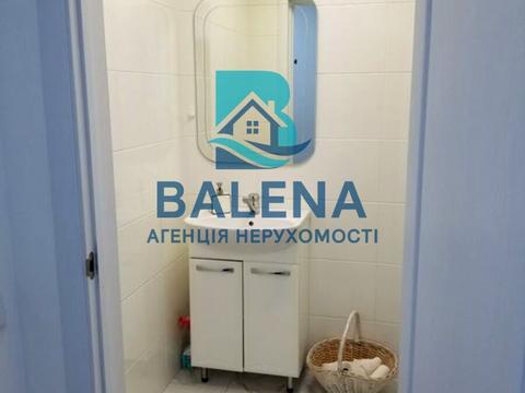 комерційна за адресою Банкова вул., 3