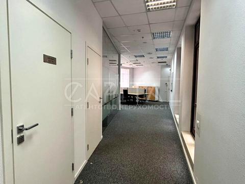 комерційна за адресою Михайлівська вул., 7