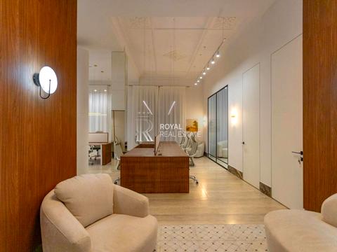 комерційна за адресою Саксаганського вул., 58