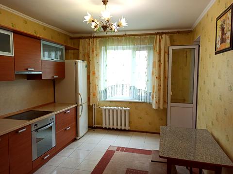 квартира по адресу Драгоманова ул., 14