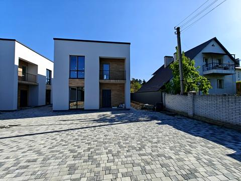 будинок за адресою Парнікова