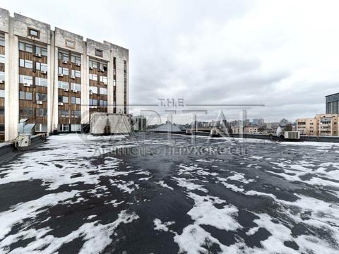 комерційна за адресою Дмитрівська вул., 18/24