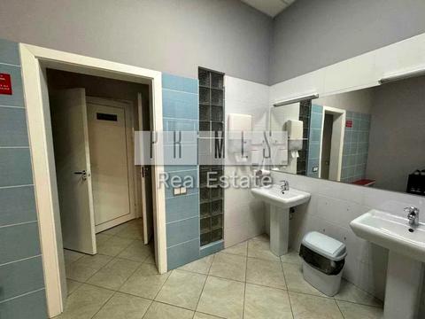 коммерческая по адресу Евгения Коновальца ул. (Щорса), 32-Б