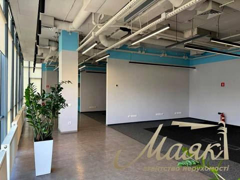 комерційна за адресою Сім'ї Прахових вул. (Гайдара), 58/10