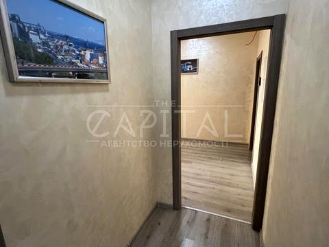 комерційна за адресою Антоновича вул. (Горького), 103