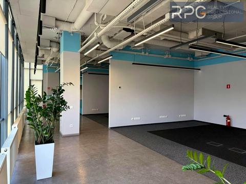 комерційна за адресою Сім'ї Прахових вул. (Гайдара), 58/10