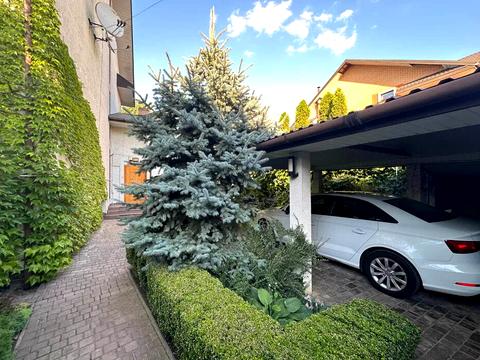 будинок за адресою Лугова вул., 143