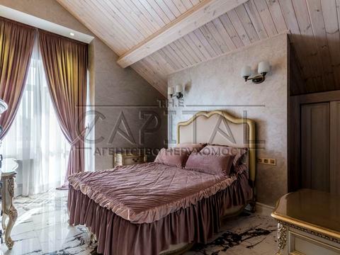 будинок за адресою с. Плюти, Світанкова, 10