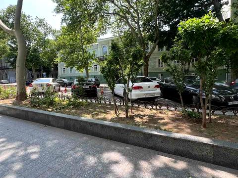 комерційна за адресою Ланжеронівська вул., 5