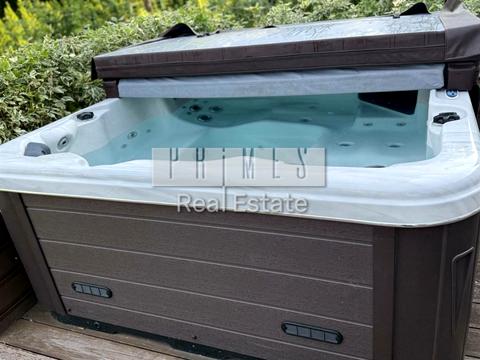 будинок за адресою Приозерна вул.