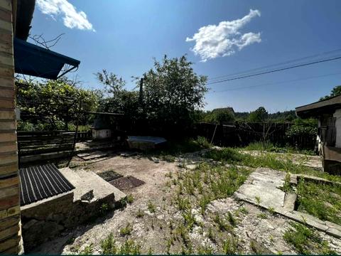 будинок за адресою с. Плесецьке, Центральна