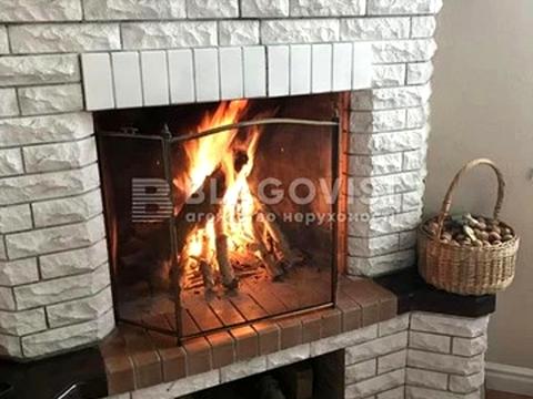 будинок за адресою Валерія Лобановського просп. (Червонозоряний)