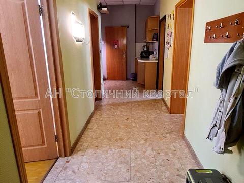 комерційна за адресою Волоська вул., 21