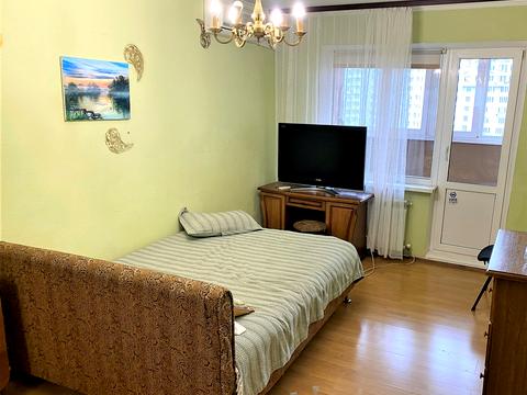 квартира за адресою Бориса Гмирі вул., 9а