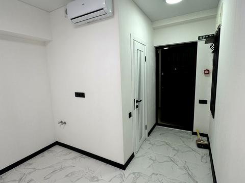 комерційна за адресою Одеса, Літературна вул., 8