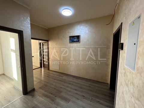 коммерческая по адресу Антоновича, 103