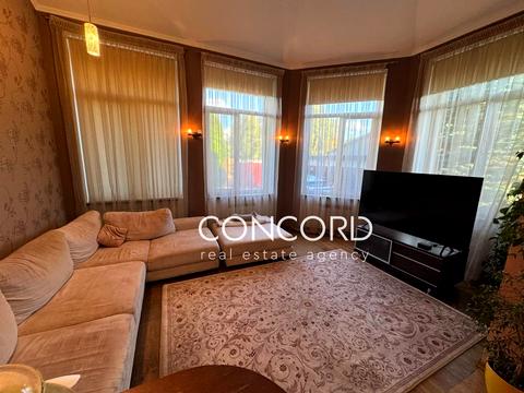 будинок за адресою с. Нові Петрівці, Монастирська вул., 13