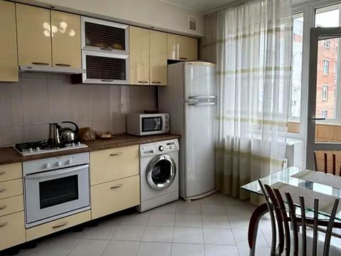 квартира за адресою Наукова вул., 49а