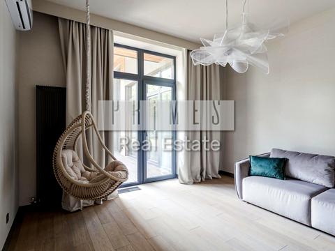 будинок за адресою Вишнева вул.