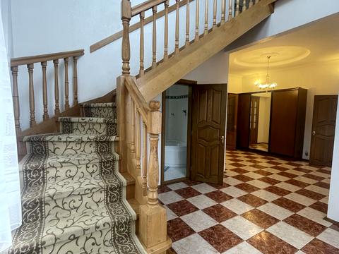 комерційна за адресою Білицька вул., 31