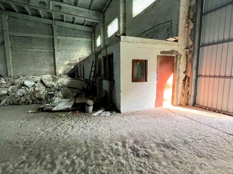 комерційна за адресою Залізнична, 8
