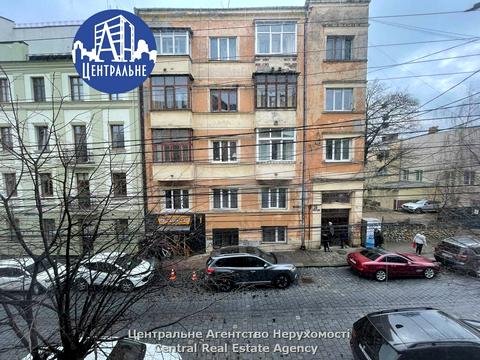 комерційна за адресою Шевченка, 25