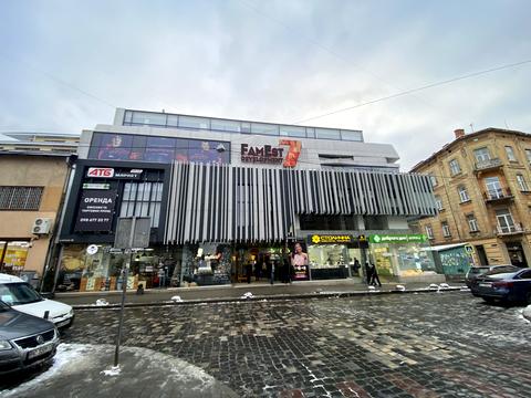 коммерческая по адресу Шпитальна, 11