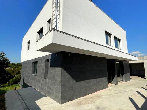 будинок за адресою Парникова вул., 5