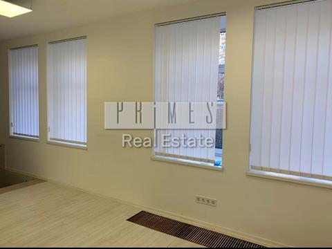 комерційна за адресою Липська вул., 9-Б