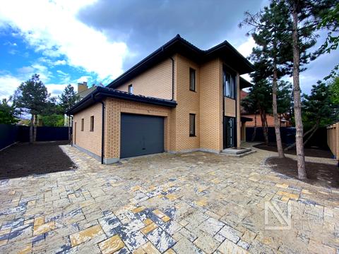 будинок за адресою Каштанова вул., 10