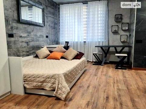 квартира за адресою Практичная, 4