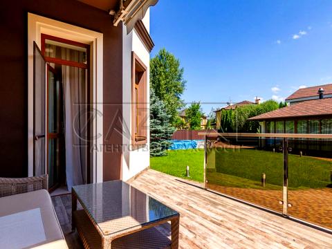 будинок за адресою смт. Козин, Миру вул., 92