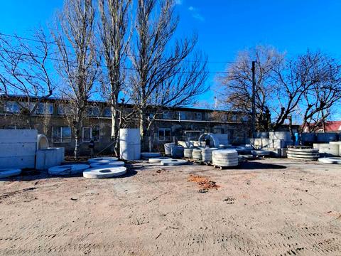 комерційна за адресою вул. Волкова, 11