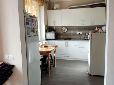 квартира за адресою Захисників України вул., 3