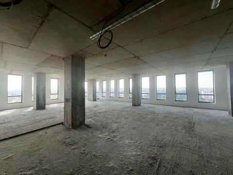 комерційна за адресою Надрічна вул., 8