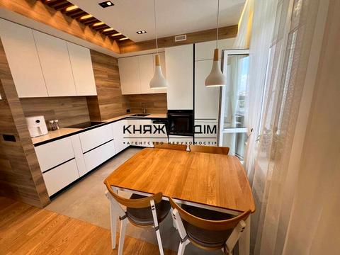 квартира по адресу Драгоманова ул., 10