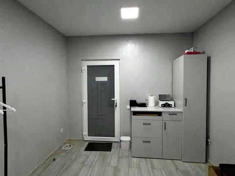 комерційна за адресою Рівненська вул., 5-A