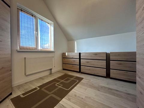 будинок за адресою Лугова