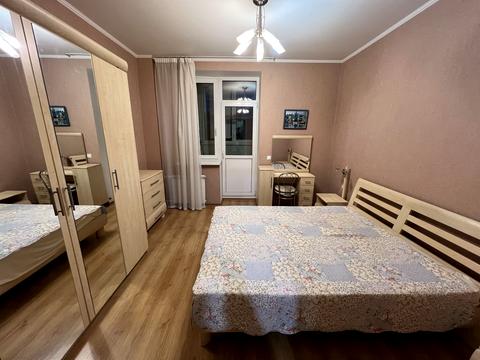 квартира за адресою Миколи Бажана просп., 10