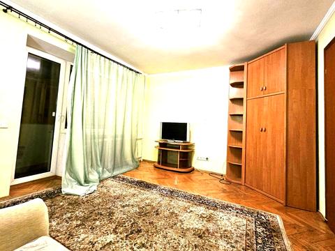 квартира за адресою Лесі, 30а